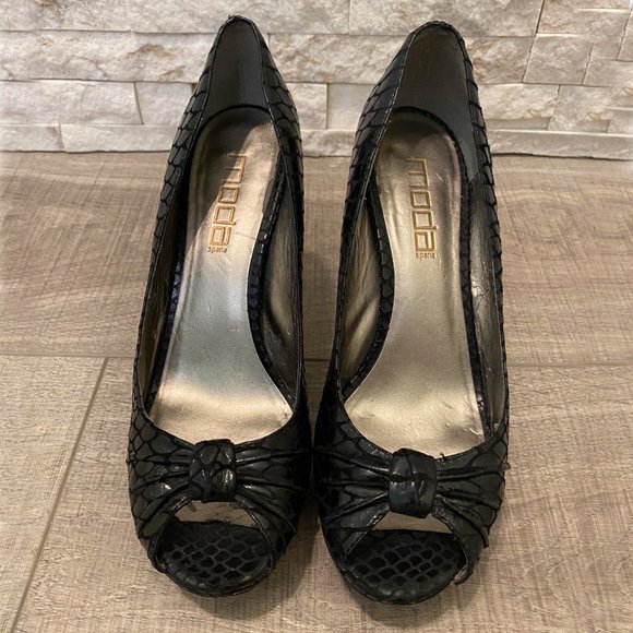 MODA SPANA BLACK HEELS - Size: 8.5 - Picture 6 of 6